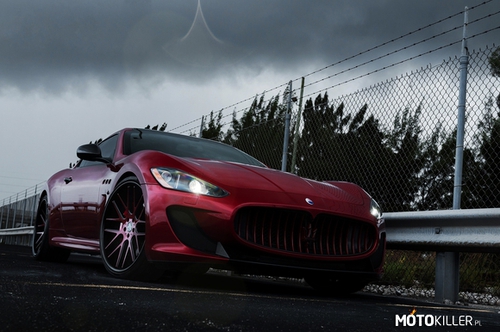 Maserati Granturismo  wlepka