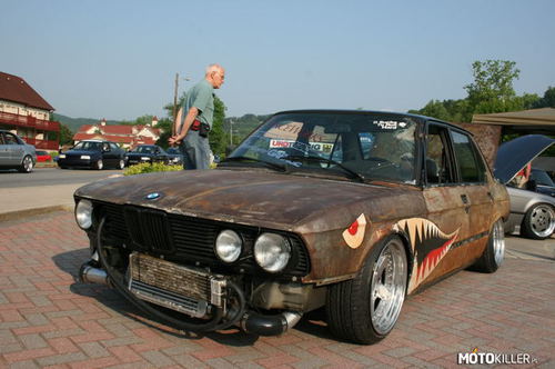 BMW e28 Rust'y