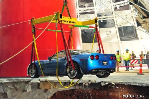 Akcja ratownicza w Muzeum Corvette