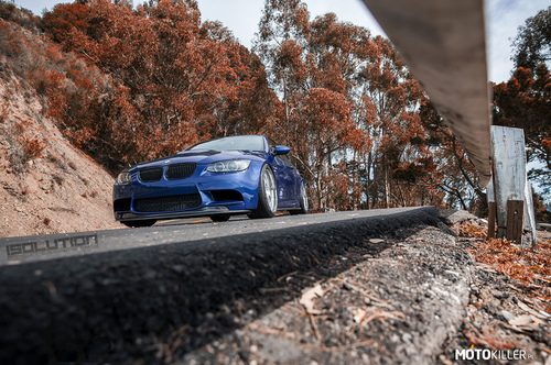 LeMans blue BMW m3 e92