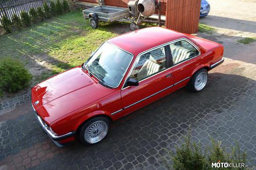 BMW E30 1987