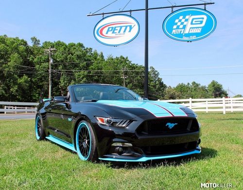 Ford Mustang GT King Edition by Pettys Blue