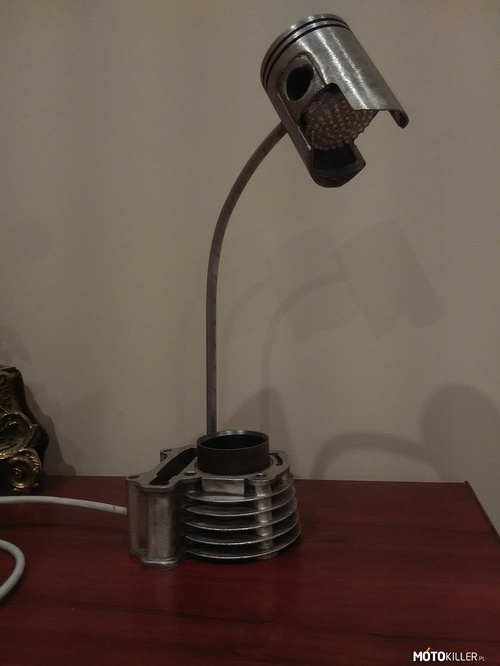 Lampka z części z odzysku