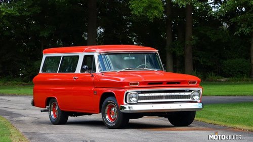 Chevrolet Suburban 1966