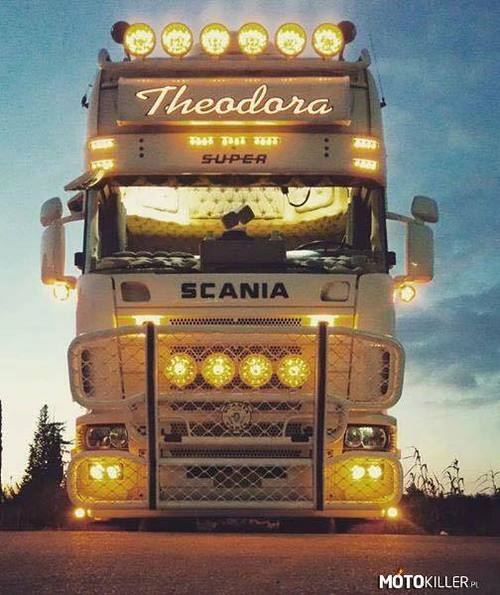 Scania S-u-p-e-r V8