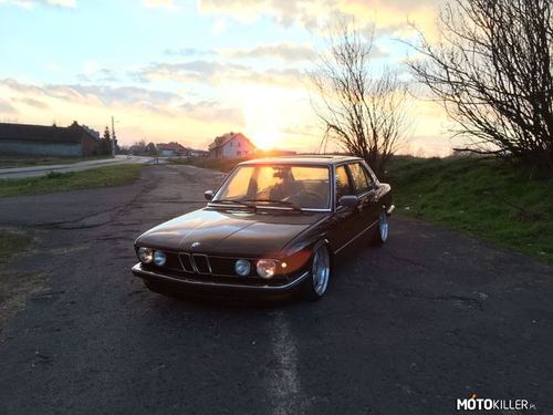 BMW - E28 Keep It Classy