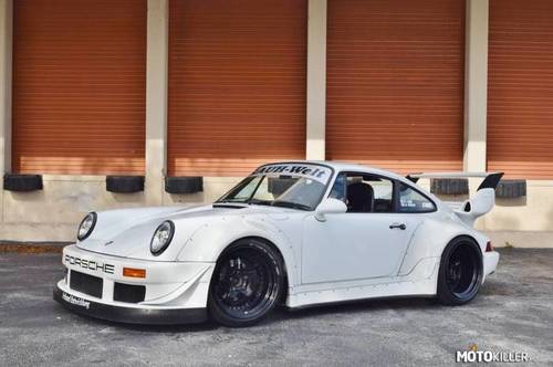 Porsche 911 RWB